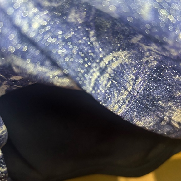 Chico’s Metallic Top - Picture 4 of 7